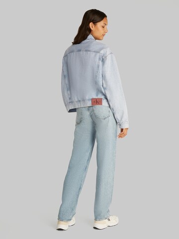 Geacă de primăvară-toamnă de la Calvin Klein Jeans pe albastru