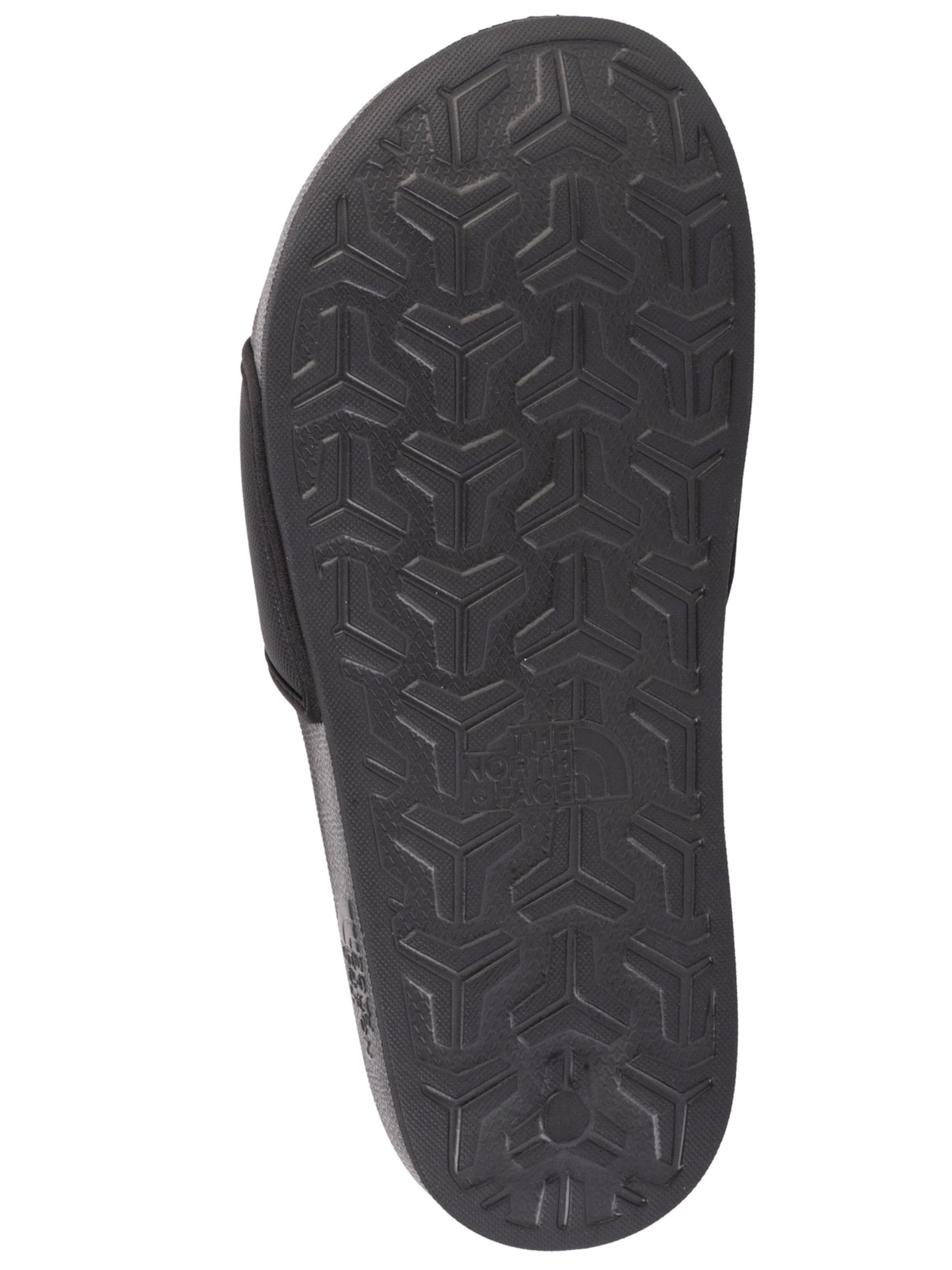 THE NORTH FACE Strand-/badschoen 'The North Face Base Camp  III' in Zwart