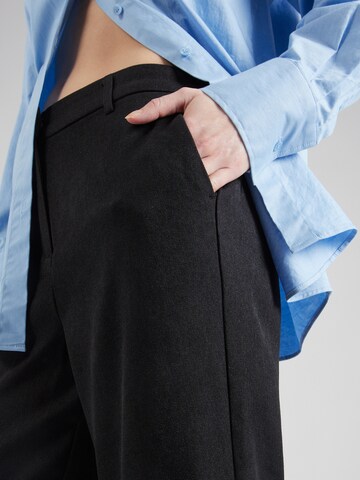 VILA Normální Kalhoty 'NELLIE' – černá