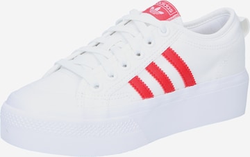 Sneaker bassa 'Nizza Platform' di ADIDAS ORIGINALS in bianco: frontale