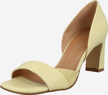 Bata Pumps in Yellow: front