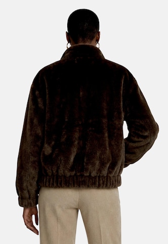 zero Plüschjacke mit Stehkragen in Braun