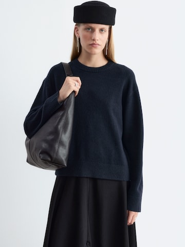 Pullover di & Other Stories in blu: frontale