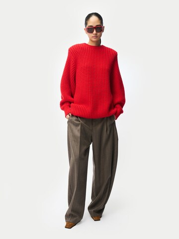 GOBI Cashmere Tröja 'Women's Wide-Shoulder Crewneck Cashmere Sweater' i röd