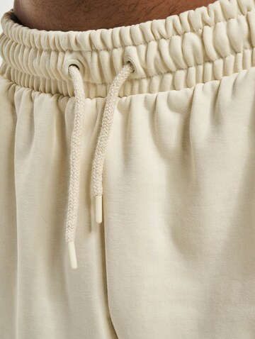 Effilé Pantalon Urban Classics en beige