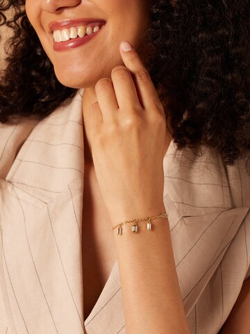Bracelet 'Sportiv' GUESS en or : devant