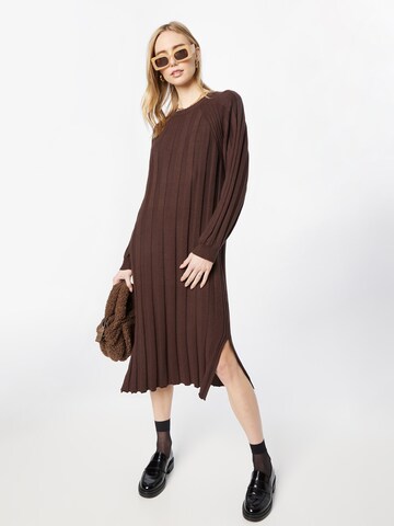 Esmé Studios Knitted dress 'Pana' in Brown