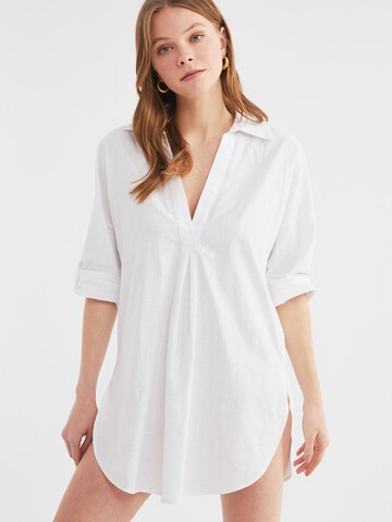 Trendyol Plážové šaty – bílá: přední strana