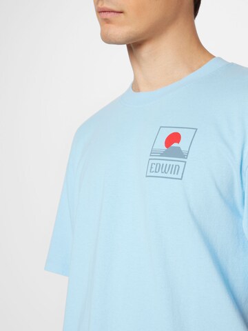 EDWIN T-shirt 'Sunset On' i blå