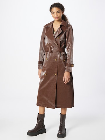 SOMETHINGNEW Between-Seasons Coat 'Mila' in Brown: front