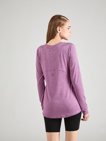 SKECHERS - Camiseta funcional en lila