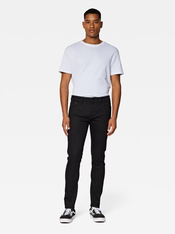 Coupe slim Jean 'Jake' Mavi en noir
