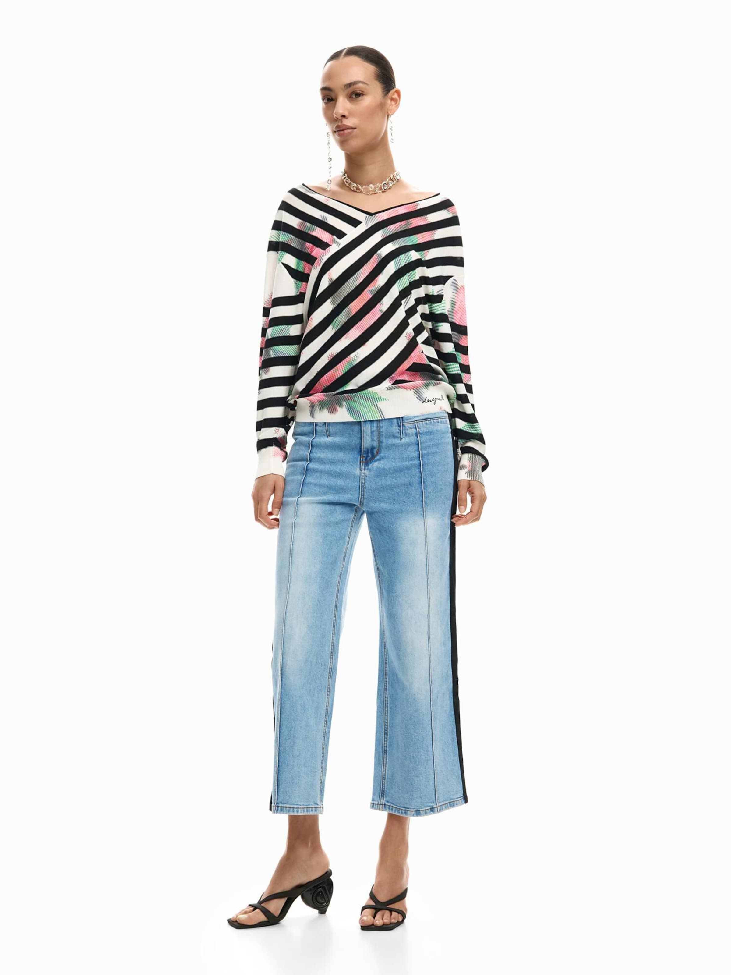 Desigual Sweter w kolorze czarny