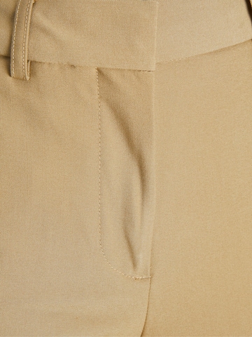 Loosefit Pantaloni con piega frontale di JJXX in beige