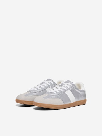 Sneaker bassa 'ONLAmber' di ONLY in argento