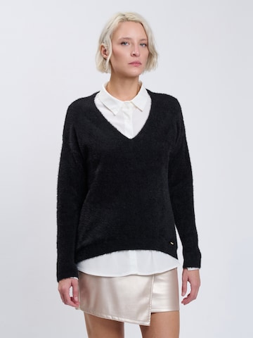 Influencer - Jersey en negro: frente