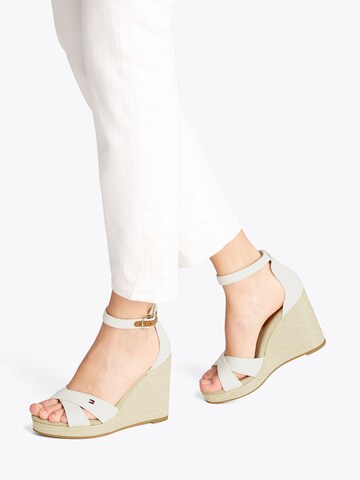 TOMMY HILFIGER Sandale in Beige