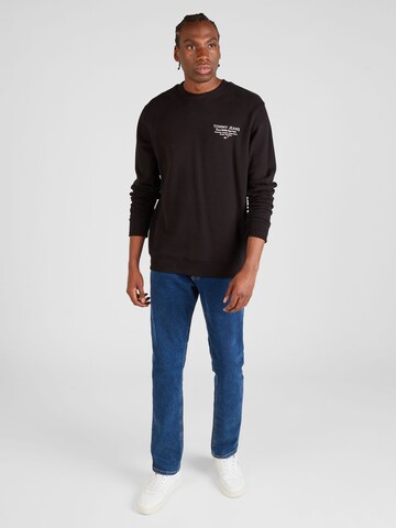 Tommy Jeans - Sudadera 'ESSENTIAL' en negro