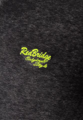 Redbridge T-Shirt 'Clarksville' in Grau