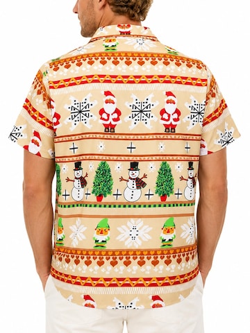 King Kameha - Ajuste regular Camisa 'Christmas Rows' en beige