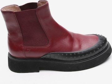 Tod's Dress Boots in 38 in Red: front