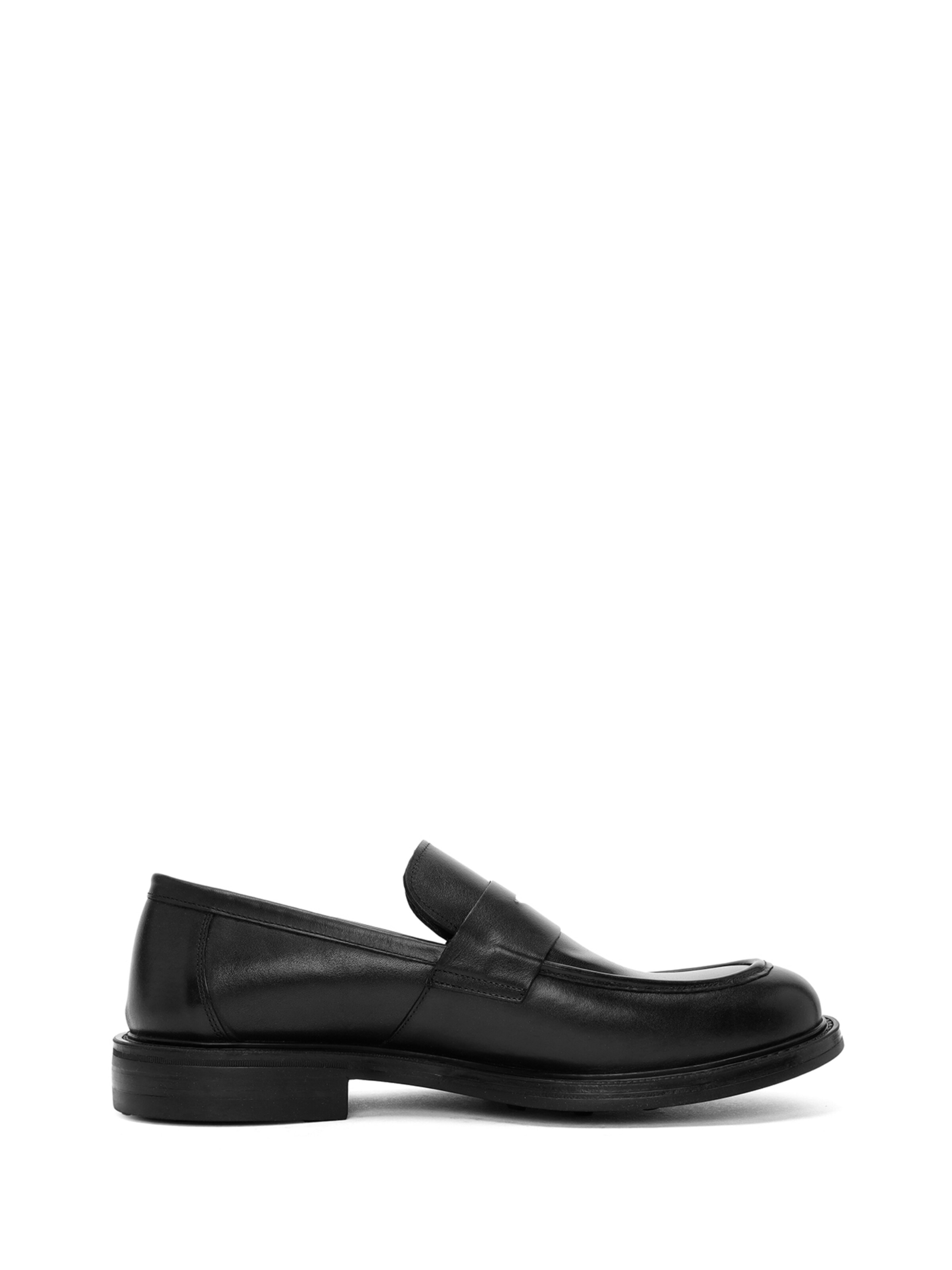 Derimod Moccasin in Black