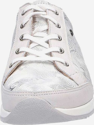 Finn Comfort Athletic Lace-Up Shoes in White