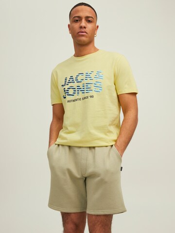 JACK & JONES Тениска 'Booster' в жълто: отпред