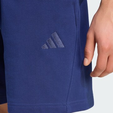 ADIDAS SPORTSWEAR Regular Sportshorts in Blau