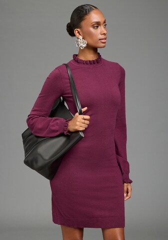 LAURA SCOTT Knitted dress in Red: front