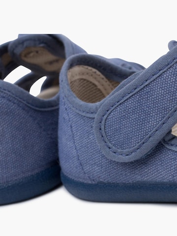 Calzatura aperta di Pisamonas in blu