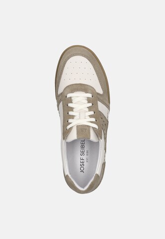 JOSEF SEIBEL Sneakers laag 'Claire 27' in Beige