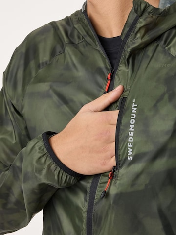 SWEDEMOUNT Athletic Jacket in Green