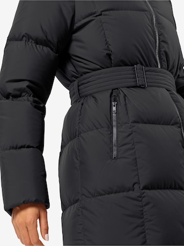 JACK WOLFSKIN Zimní kabát 'FROZEN LAKE' – černá