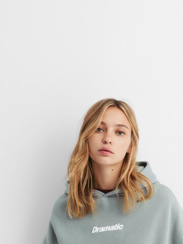 Pull&Bear Sweatshirt 'PACIFIC PLEASANTNESS' in Green