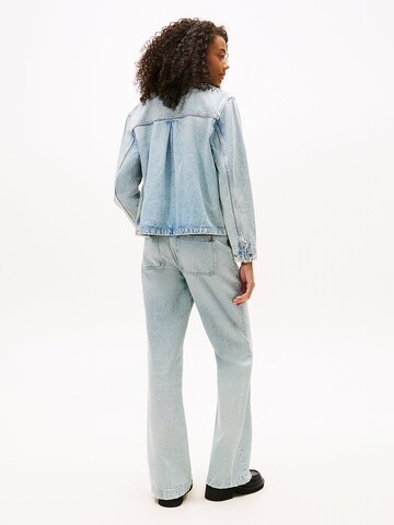 Tommy Jeans Tussenjas in Blauw