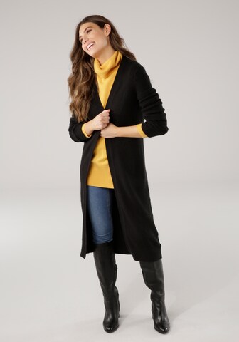 LAURA SCOTT Knit Cardigan in Black: front