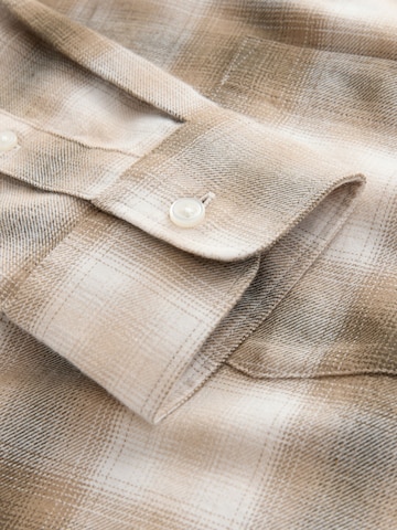 Regular fit Camicia di Next in beige