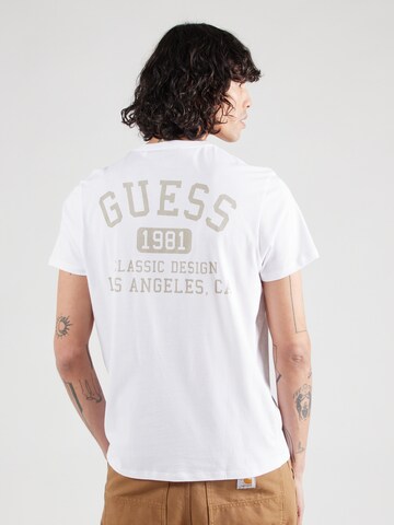 Tricou 'Classic' de la GUESS pe alb: față