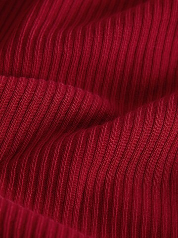 The Set Shirt in Red