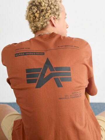 ALPHA INDUSTRIES Koszulka w kolorze brązowy