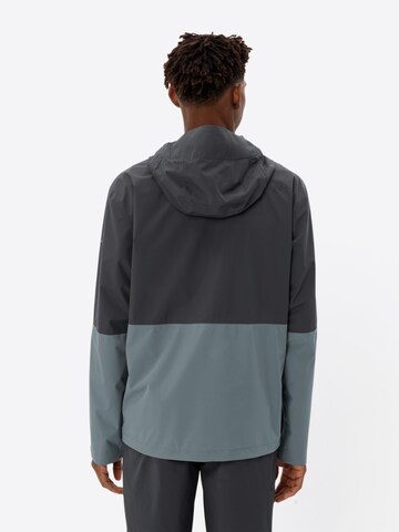 VAUDE Outdoor jacket 'Neyland' in Black