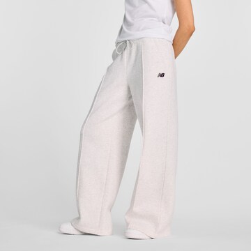 new balance Wide leg Trousers in Beige
