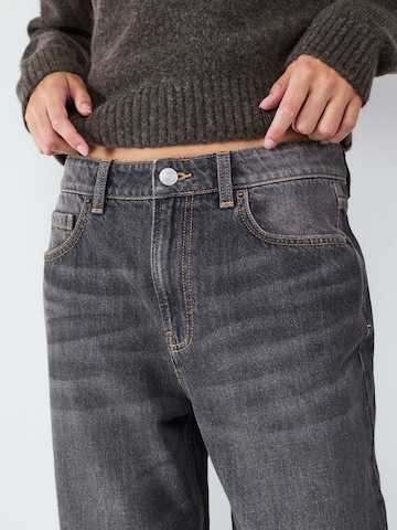 BALMOHK Loosefit Farkut värissä harmaa