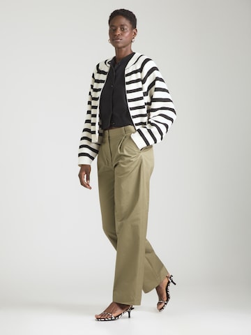 & Other Stories regular Παντελόνι πλισέ σε πράσινο