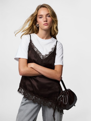 Top 'PCNOMI' di PIECES in marrone: frontale