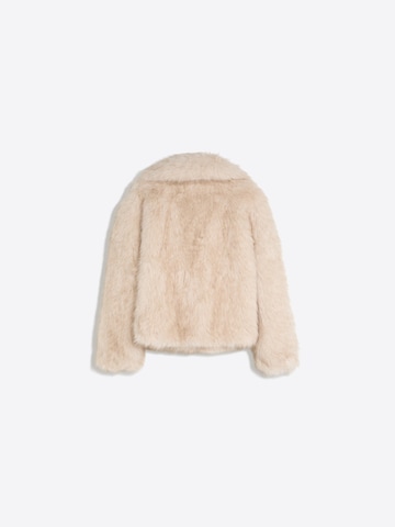 Geacă de primăvară-toamnă de la Bershka pe bej