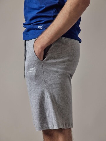 OWN Off With Nature Regular Broek in Grijs