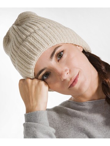 DEHA Hat in White