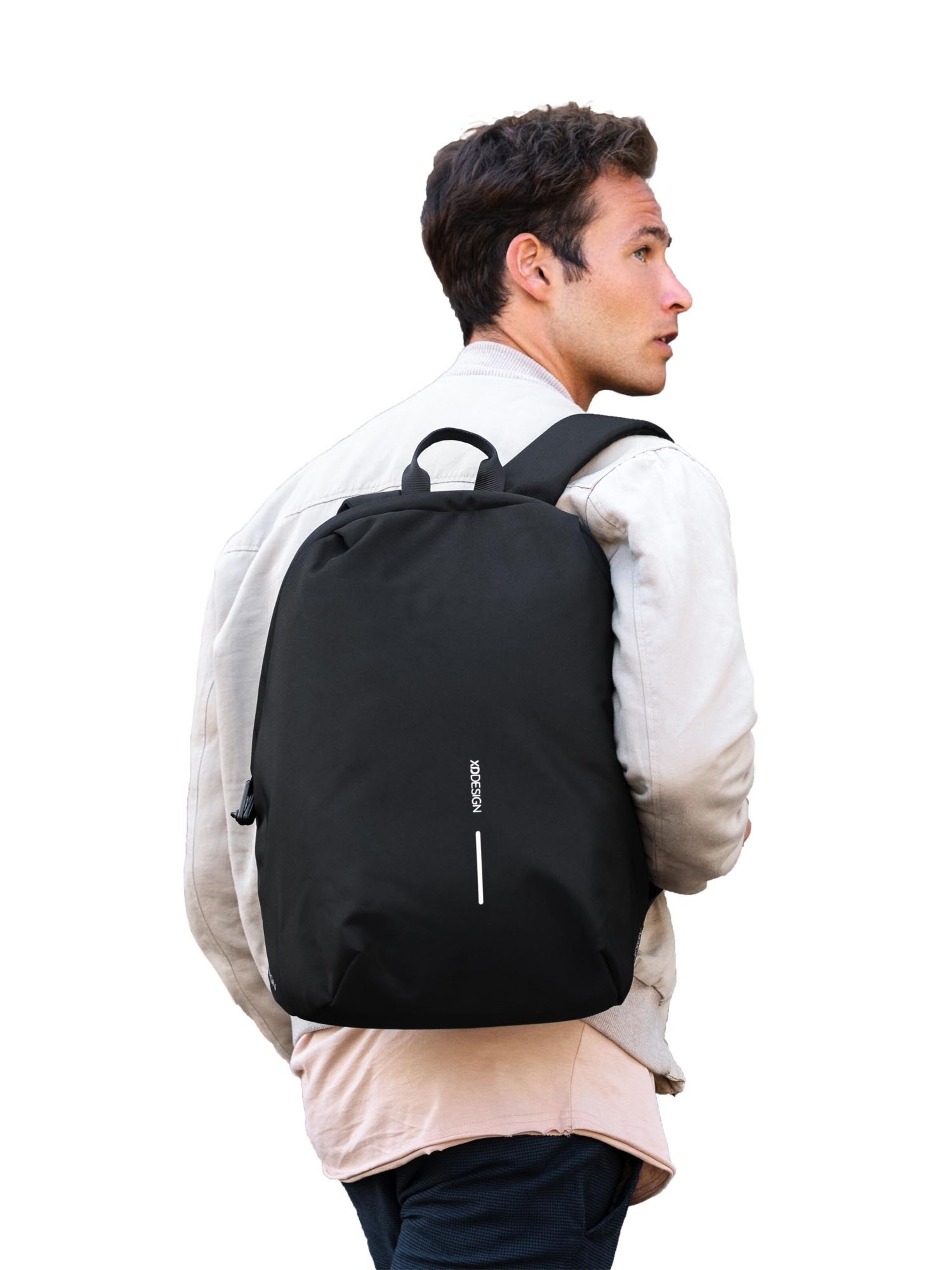 XD Design Rucksack in Schwarz: Vorderseite